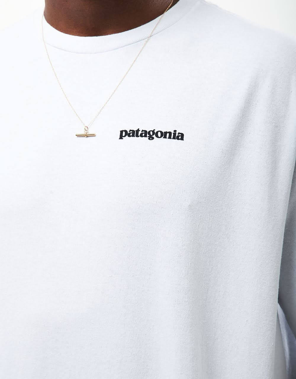 Patagonia P-6 Logo Responsibili-Tee® – Weiß