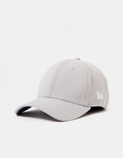 Cappellino della collezione New Era 39Thirty Flag - Grigio/Bianco