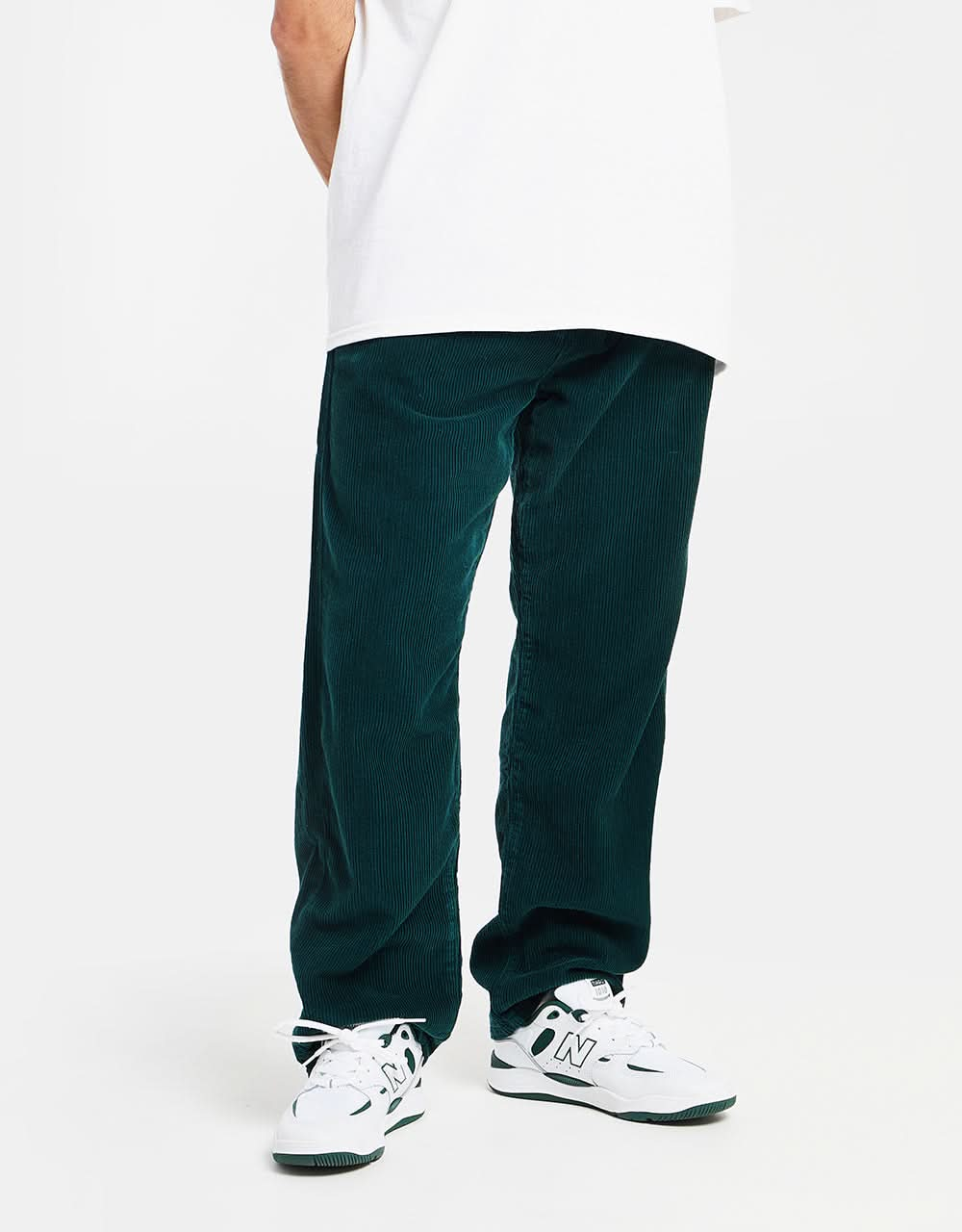 Route One Relaxed Fit Big Wale Cords – Waldgrün