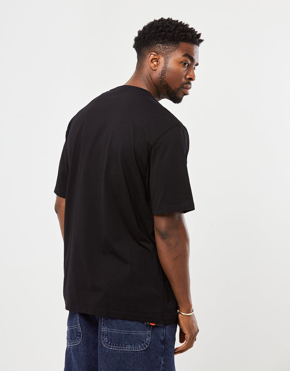 Camiseta Carhartt WIP S/S con bolsillo - Negro