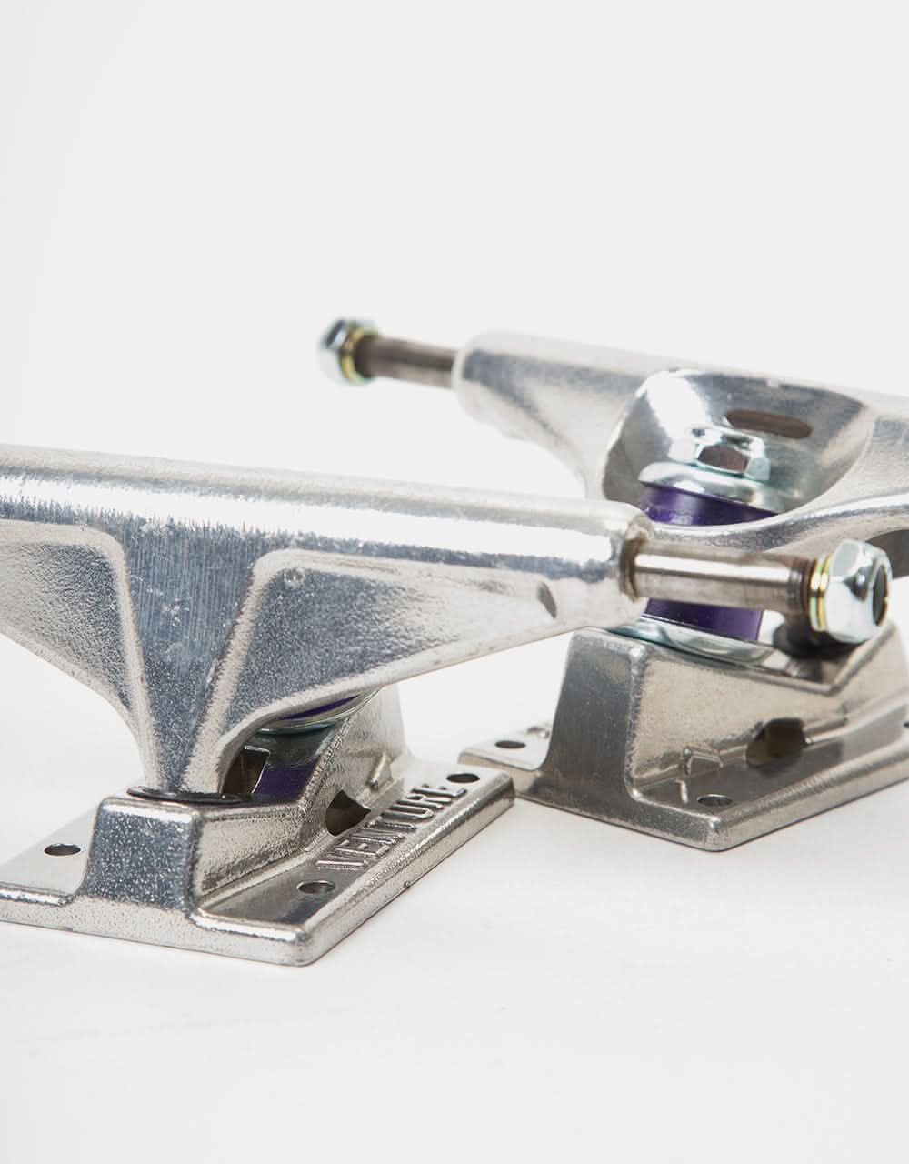 Venture 5.0 High Skateboard Trucks (Pair)