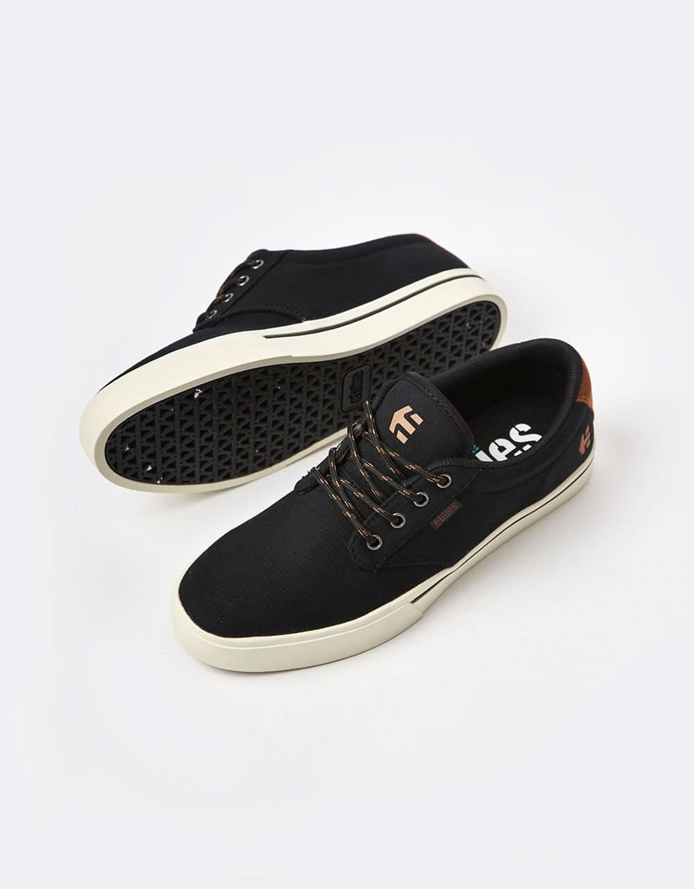 Scarpe da skate Etnies Jameson 2 Eco - Nero/Nero/Bianco