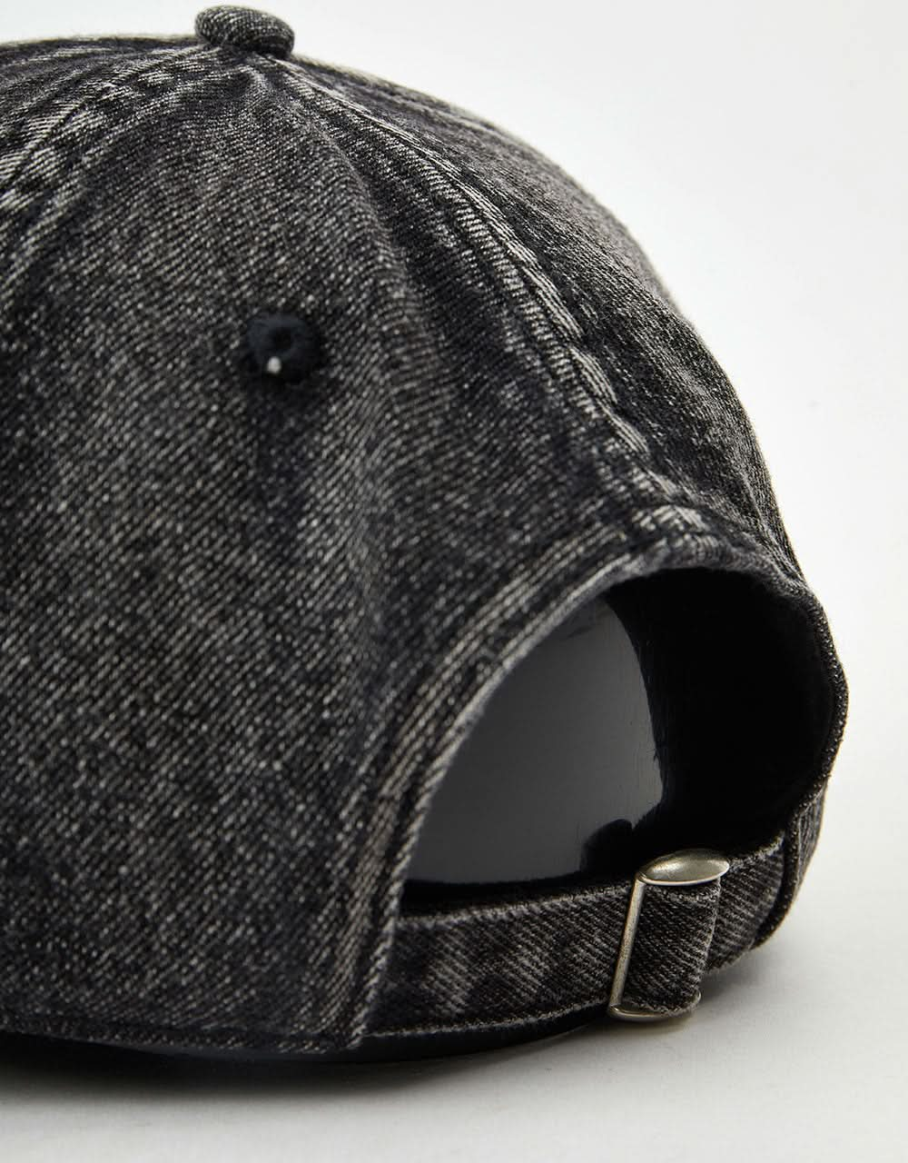 Gorra Dad de mezclilla blanqueada Route One - Denim negro