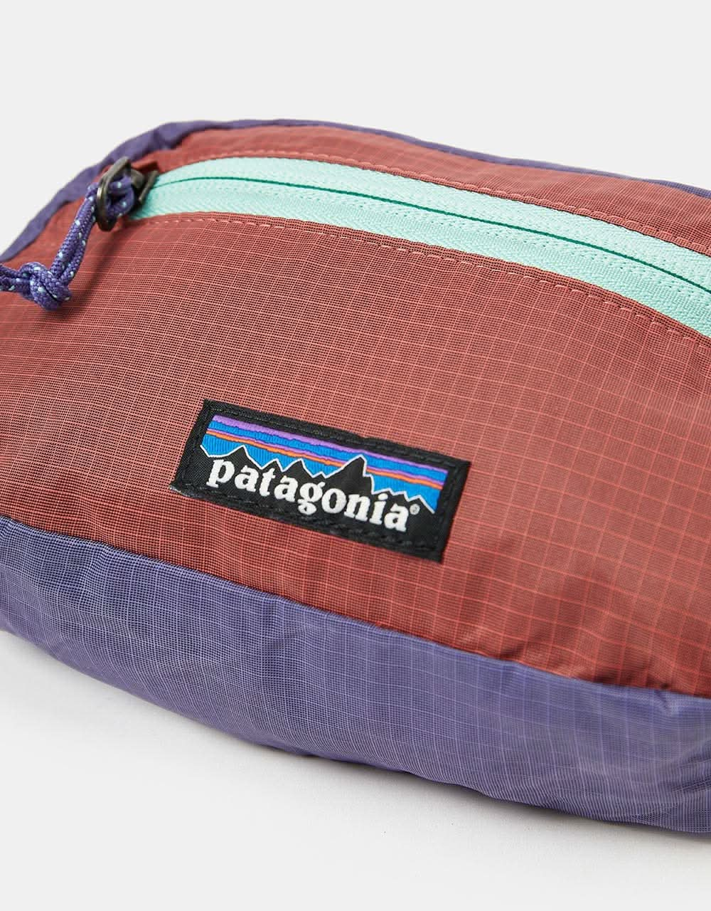 Patagonia Ultralight Black Hole Mini Hip Pack - Perennial Purple