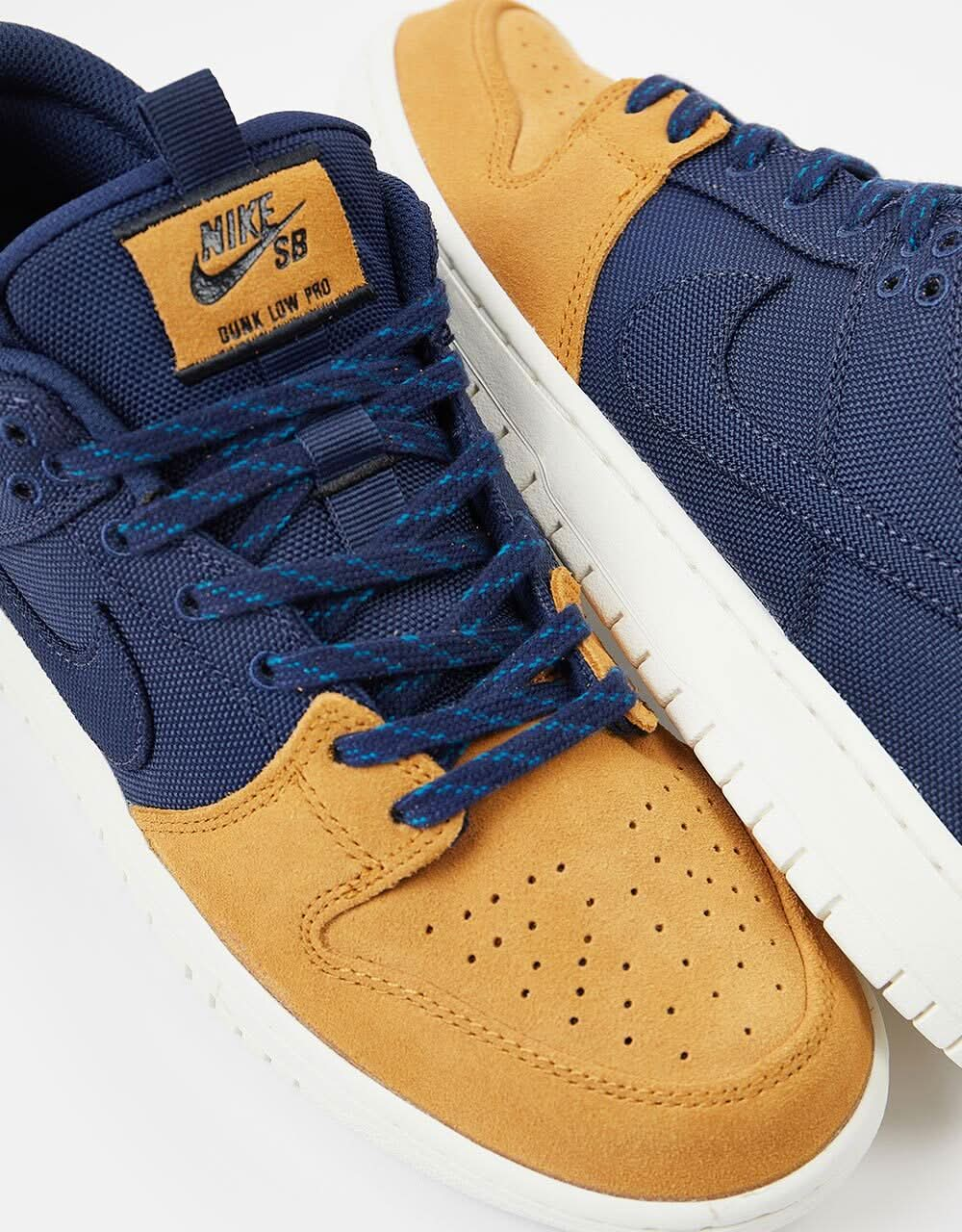 Nike SB Dunk Low Pro Premium Skateschuhe – Midnight Navy/Midnight Navy-Desert