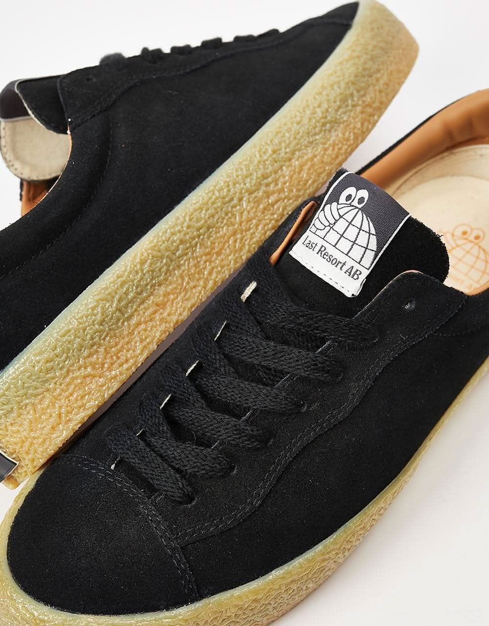 Last Resort AB VM002 Suede Lo Skate Shoes - Black/Gum