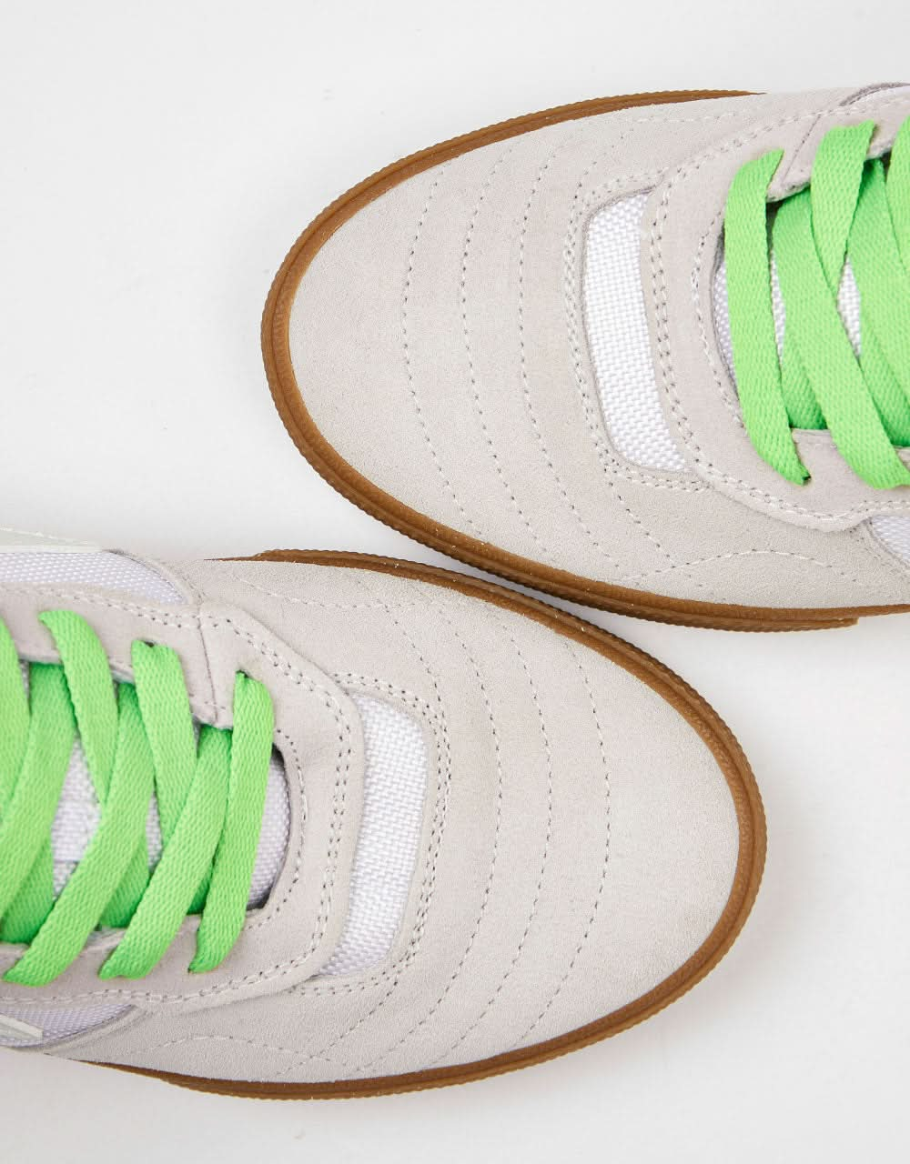 Lakai x Girl Ouais, c'est vrai ! Chaussures de skate Cambridge - Daim blanc/vert UV