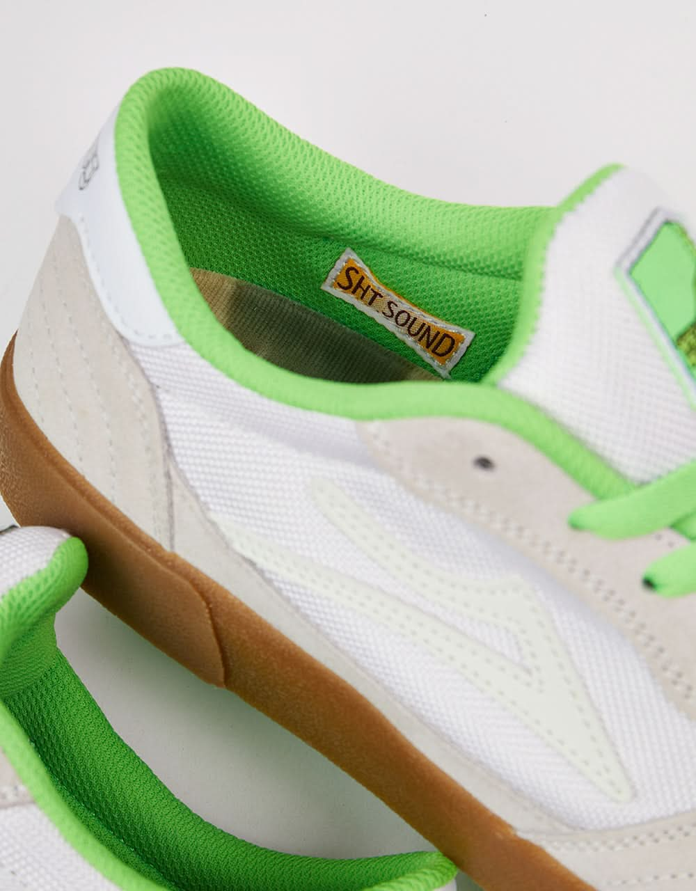 Lakai x Girl Ouais, c'est vrai ! Chaussures de skate Cambridge - Daim blanc/vert UV