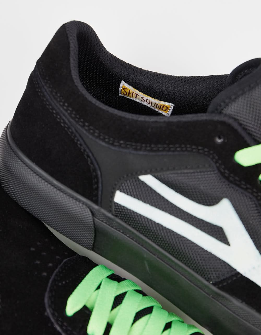 Lakai x Girl Sì, giusto! Scarpe da skate Staple - Pelle scamosciata nera/verde UV