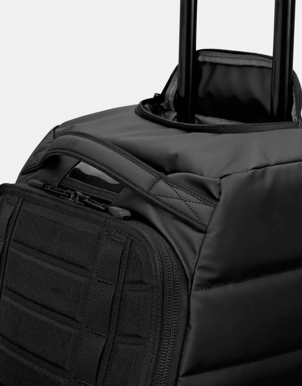 Db Hugger 60L Roller Bag - Black Out