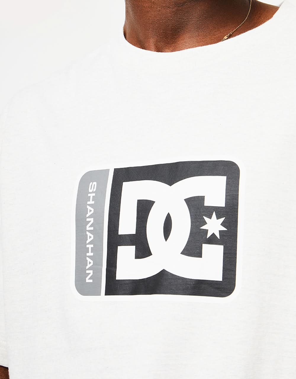 DC x John Shanahan T-Shirt – Snow Heather