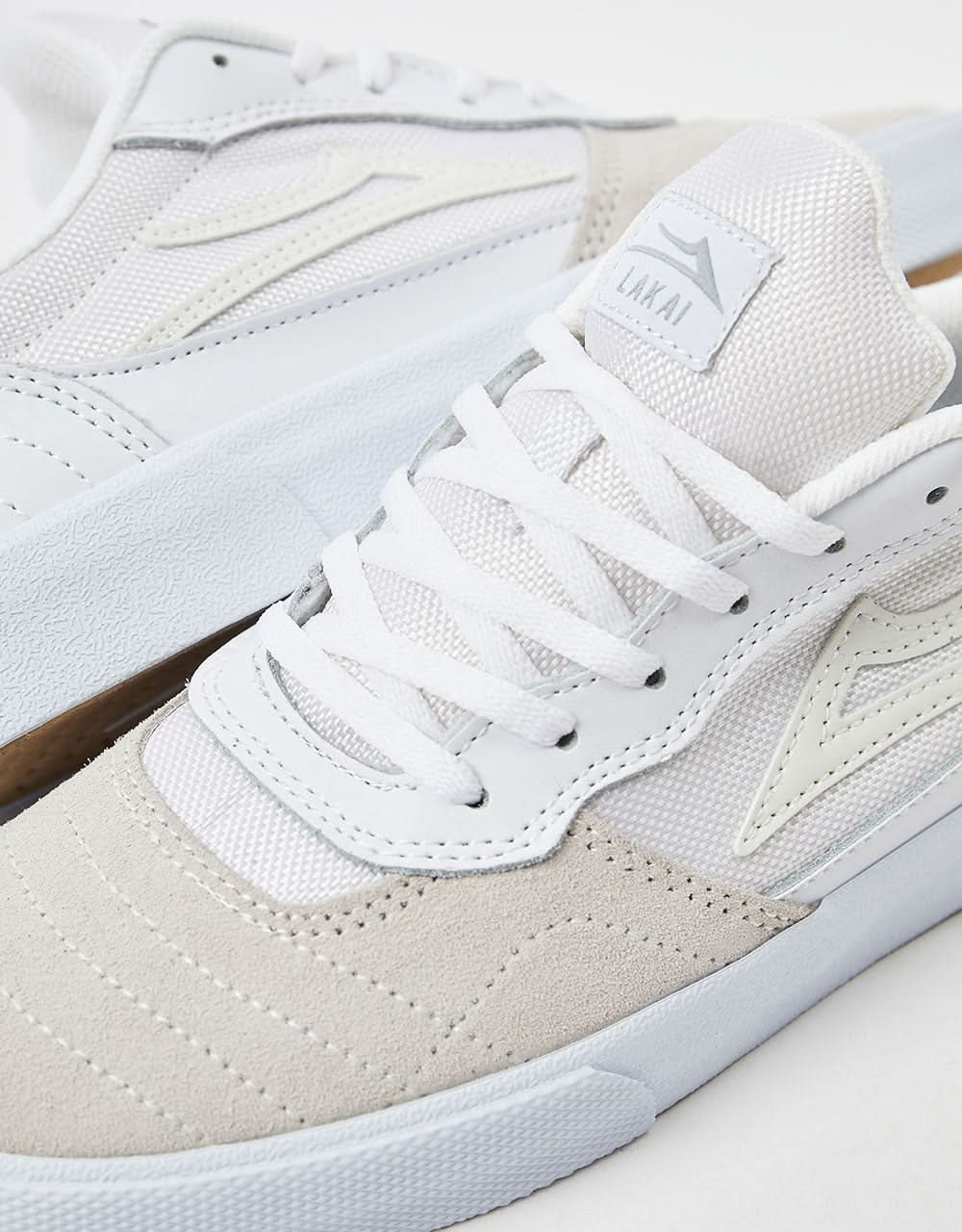 Chaussures de skate Lakai Cambridge - Blanc/Suède réfléchissant