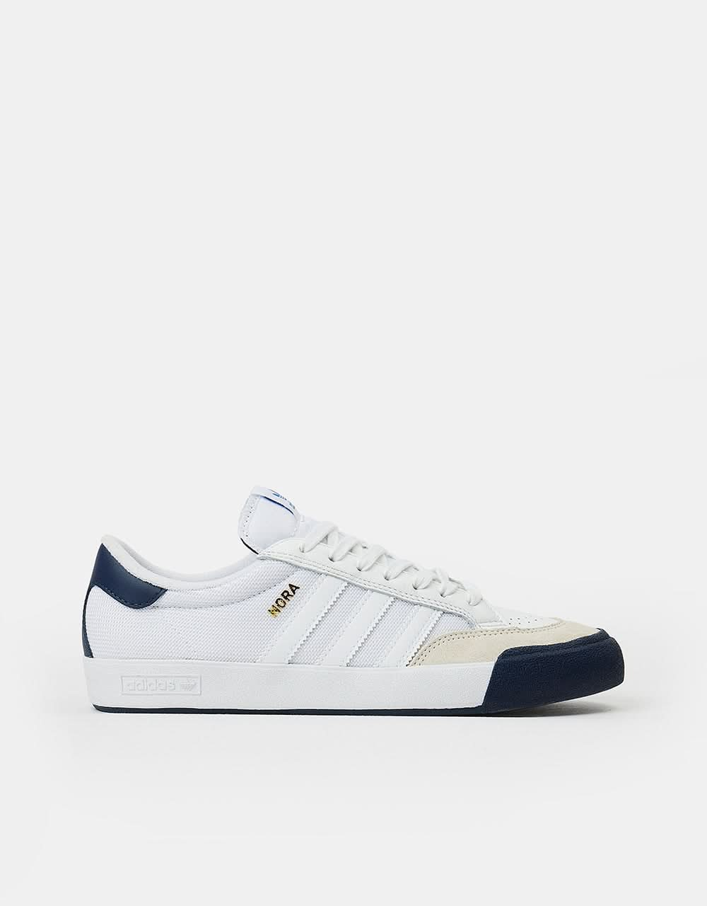 Chaussures de skate adidas Nora - Blanc/Blanc craie/Marine collégiale