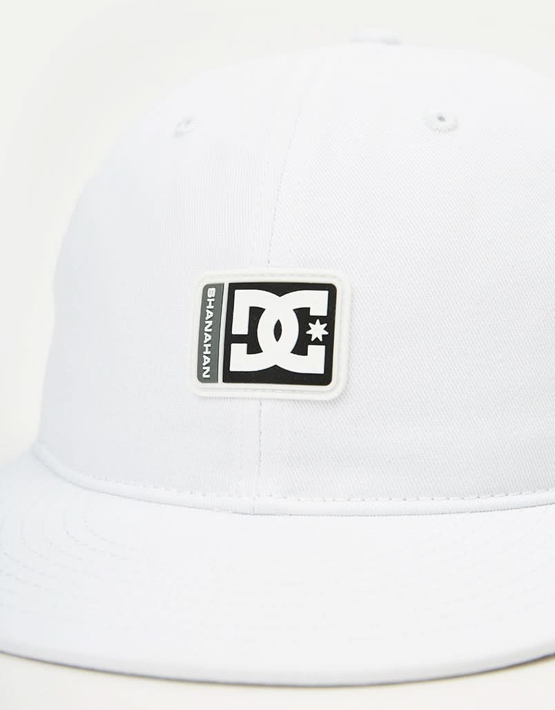 Casquette Strapback DC x John Shanahan - Blanc