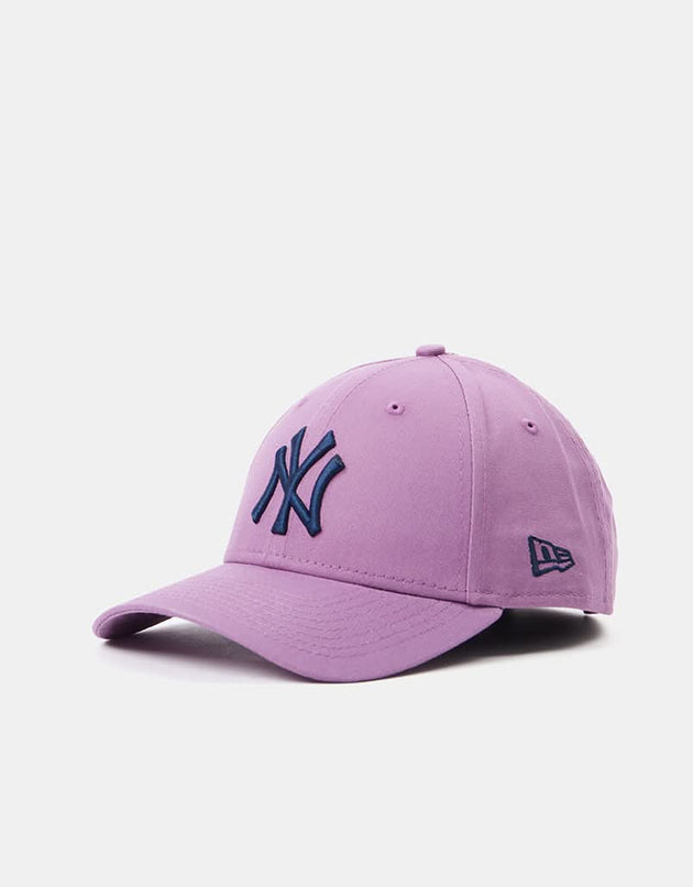 Cappellino New Era 9Forty® New York Yankees League Essential - Viola Nitro/Navy