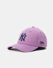 New Era  9Forty® New York Yankees League Essential  Cap - Purple Nitro/Navy