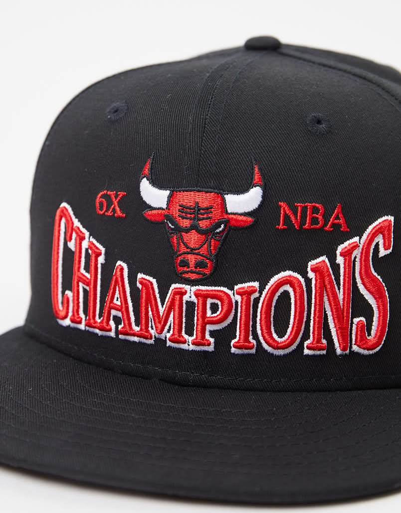 New Era 9Fifty® Chicago Bulls Patch  Cap - Black/Faded Red