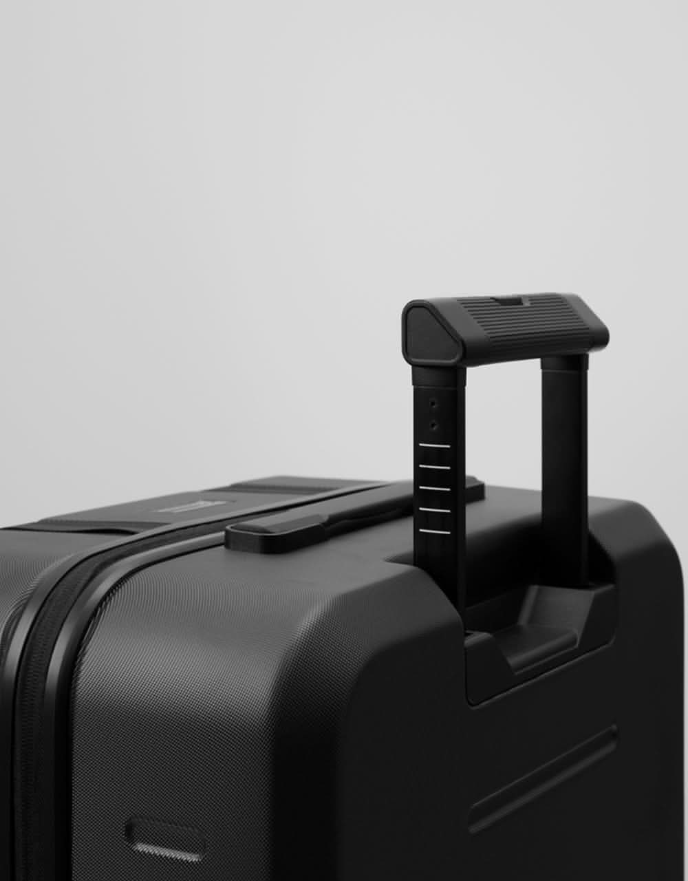 Db Ramverk Carry-On Luggage - Black Out