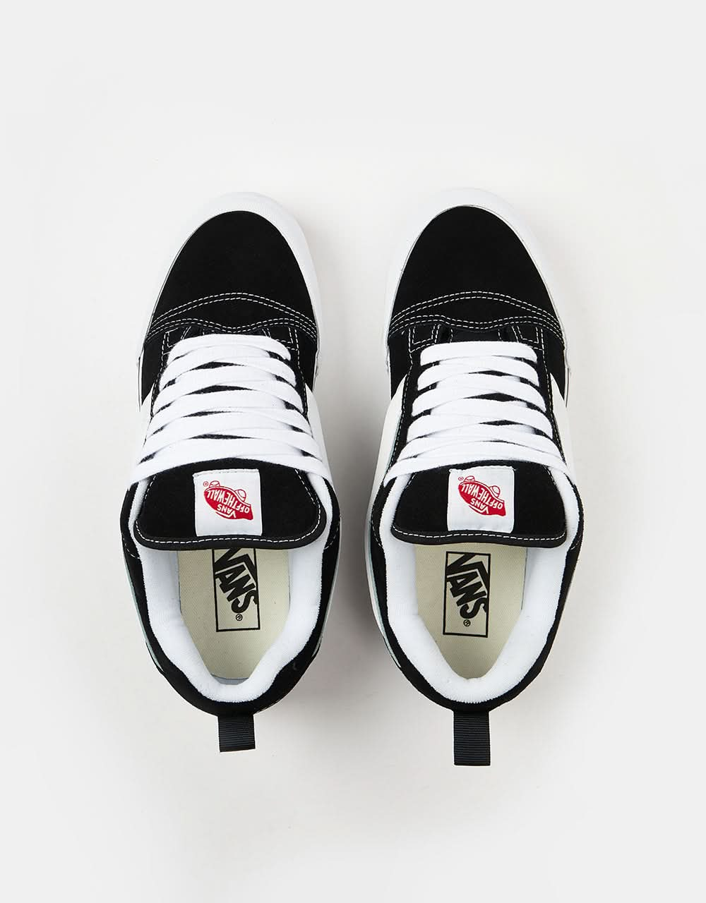 Vans Knu Skool Skateschuhe – Schwarz/True White