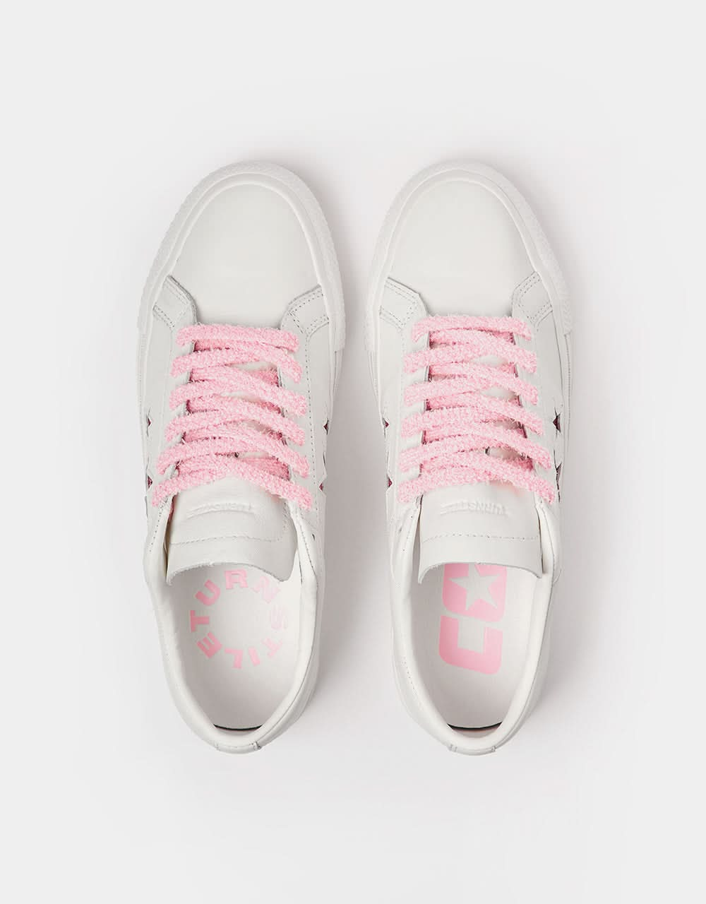 Converse x Turnstile One Star Pro Skateschuhe – Weiß/Rosa/Weiß