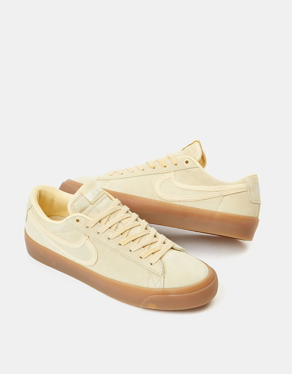 Scarpe da skate Nike SB Blazer Low Pro GT Premium - Vaniglia pallido/Vaniglia pallido-Vaniglia pallido-Summit Bianco-Gum Lt Marrone