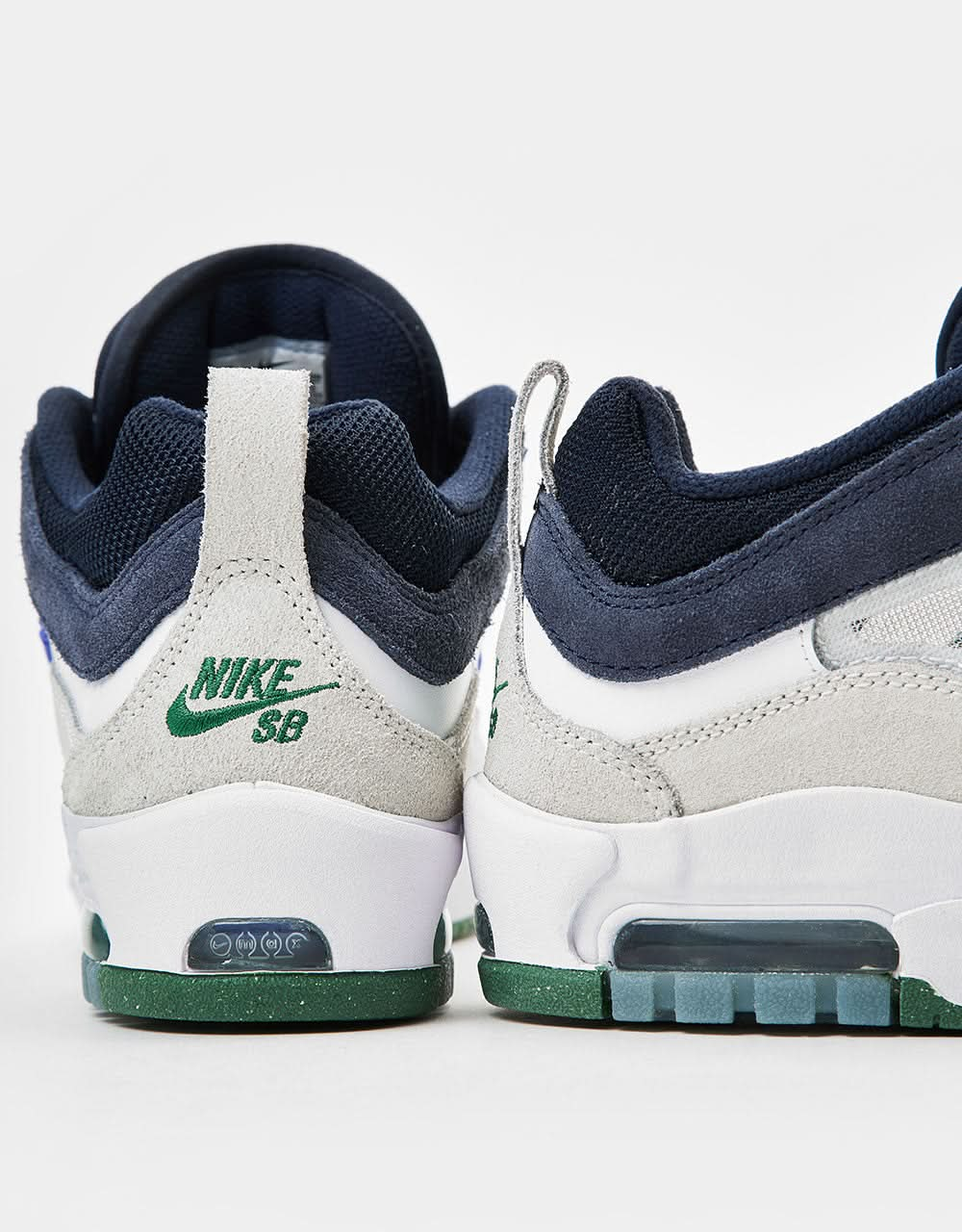 Nike SB Air Max Ishod Skateschuhe – Weiß/Persian Violet-Obsidian-Pine Green-Summit White