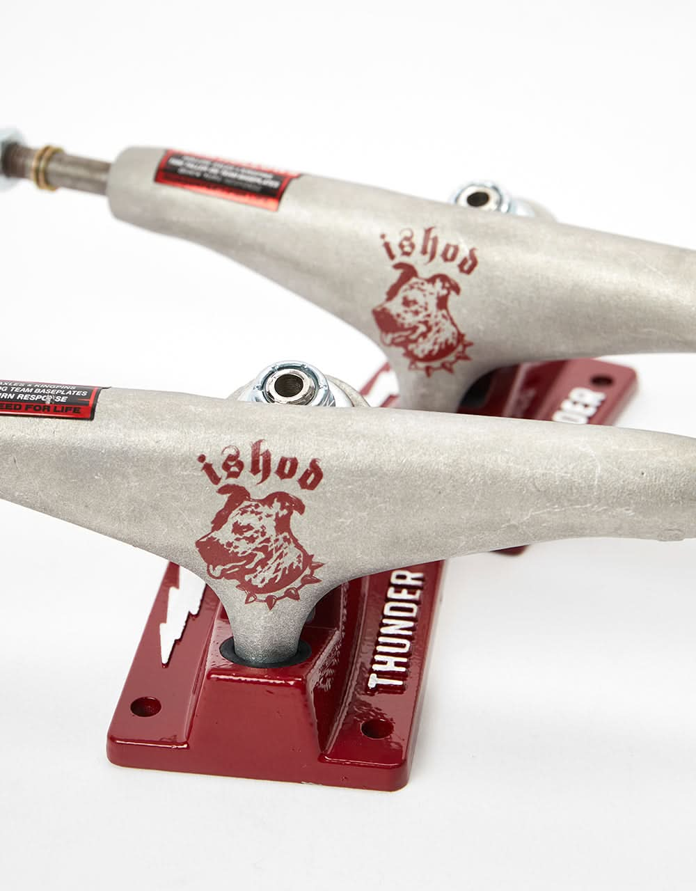 Ejes altos de skate Thunder Ishod Dawg Hollow Lights (par)