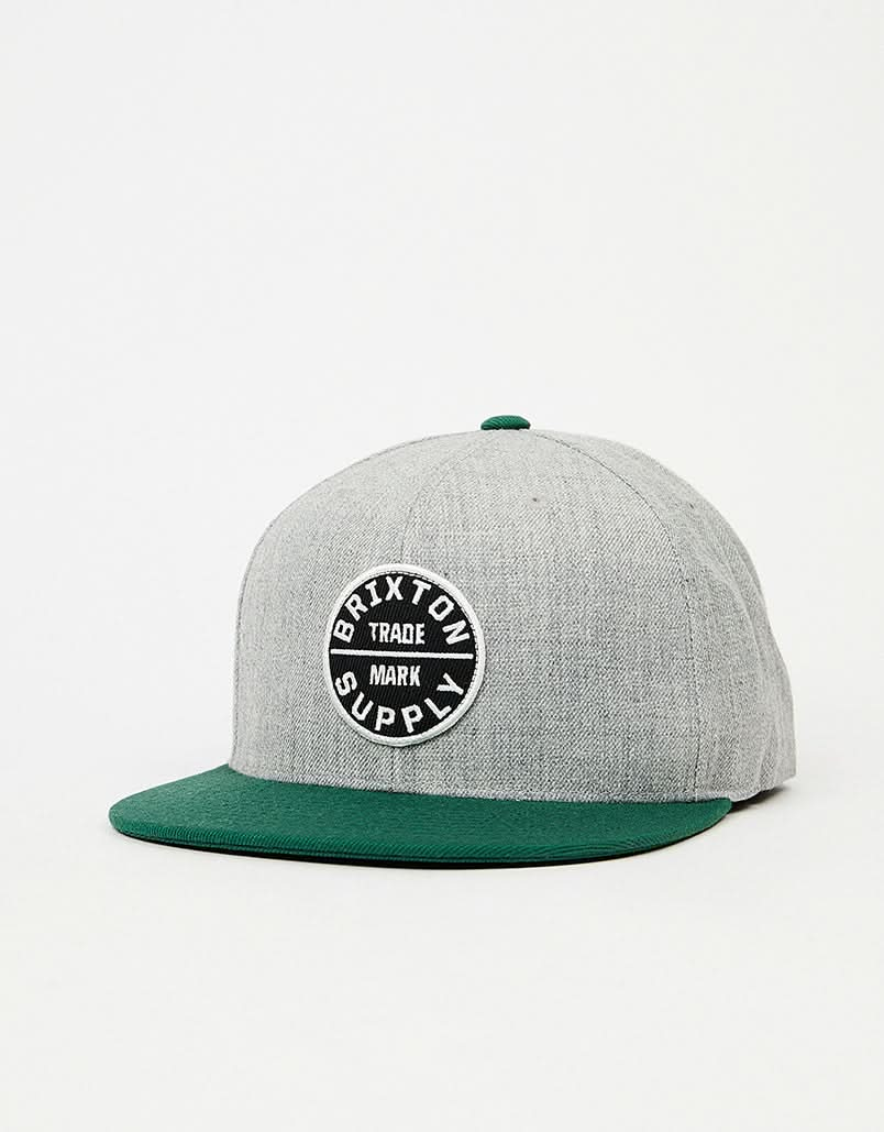 Cappellino snapback Brixton Oath III - Grigio erica/abete rosso