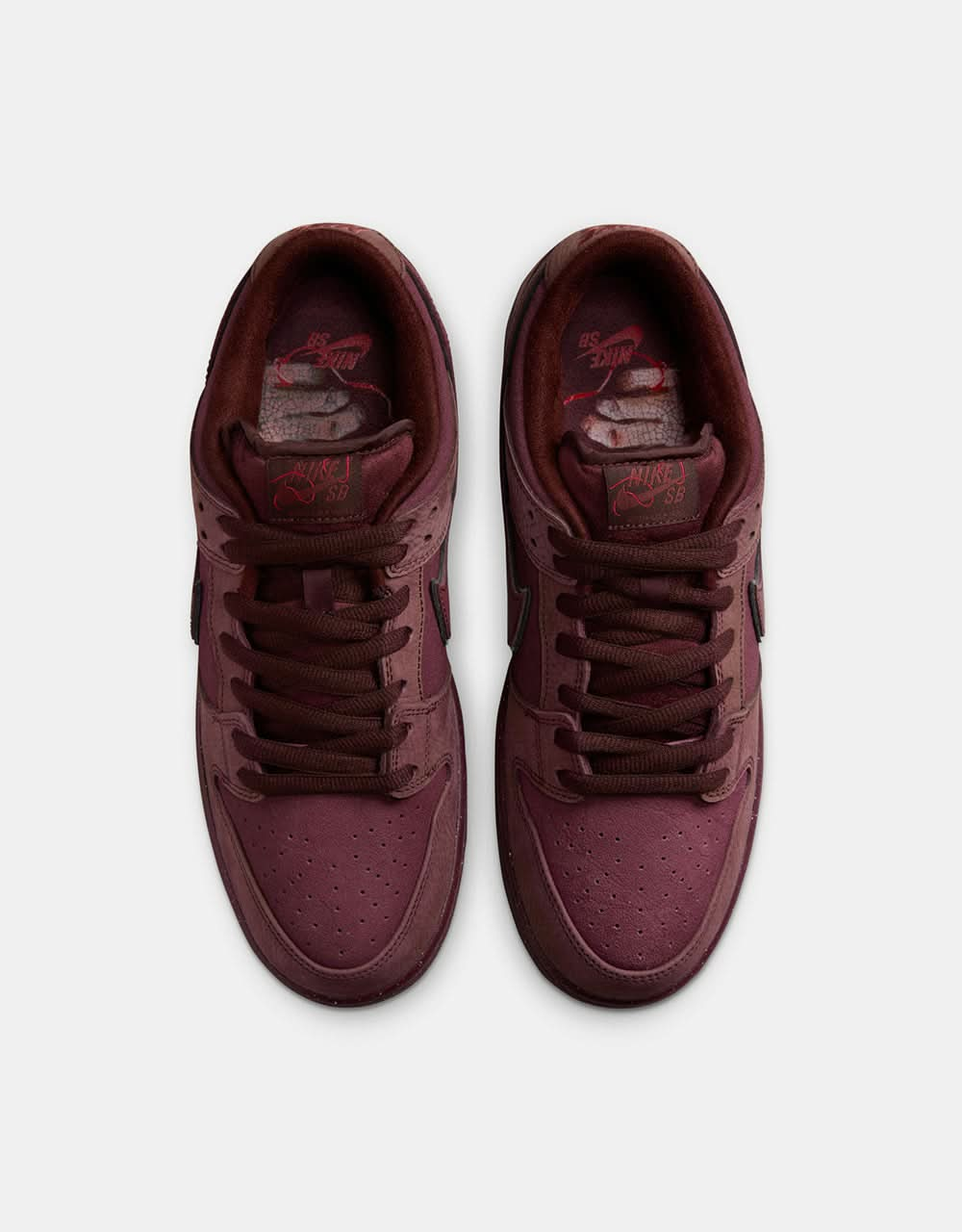 Chaussures de skate Nike SB 'City of Love' Dunk Low Premium - Burgundy Crush/Dk Team Red-Earth-Dk Pony-Univ Red-Earth