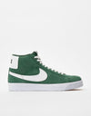 Scarpe da skate Nike SB Zoom Blazer Mid - Abete/Bianco-Abete-Bianco-Gomma Marrone