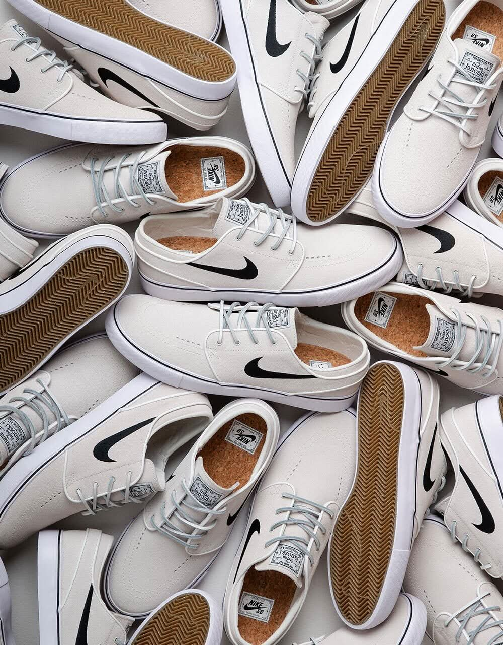 Nike SB Zoom Janoski OG+ Skateschuhe – Summit White/Schwarz-Summit White-Weiß-Schwarz-Gum Lt Brown