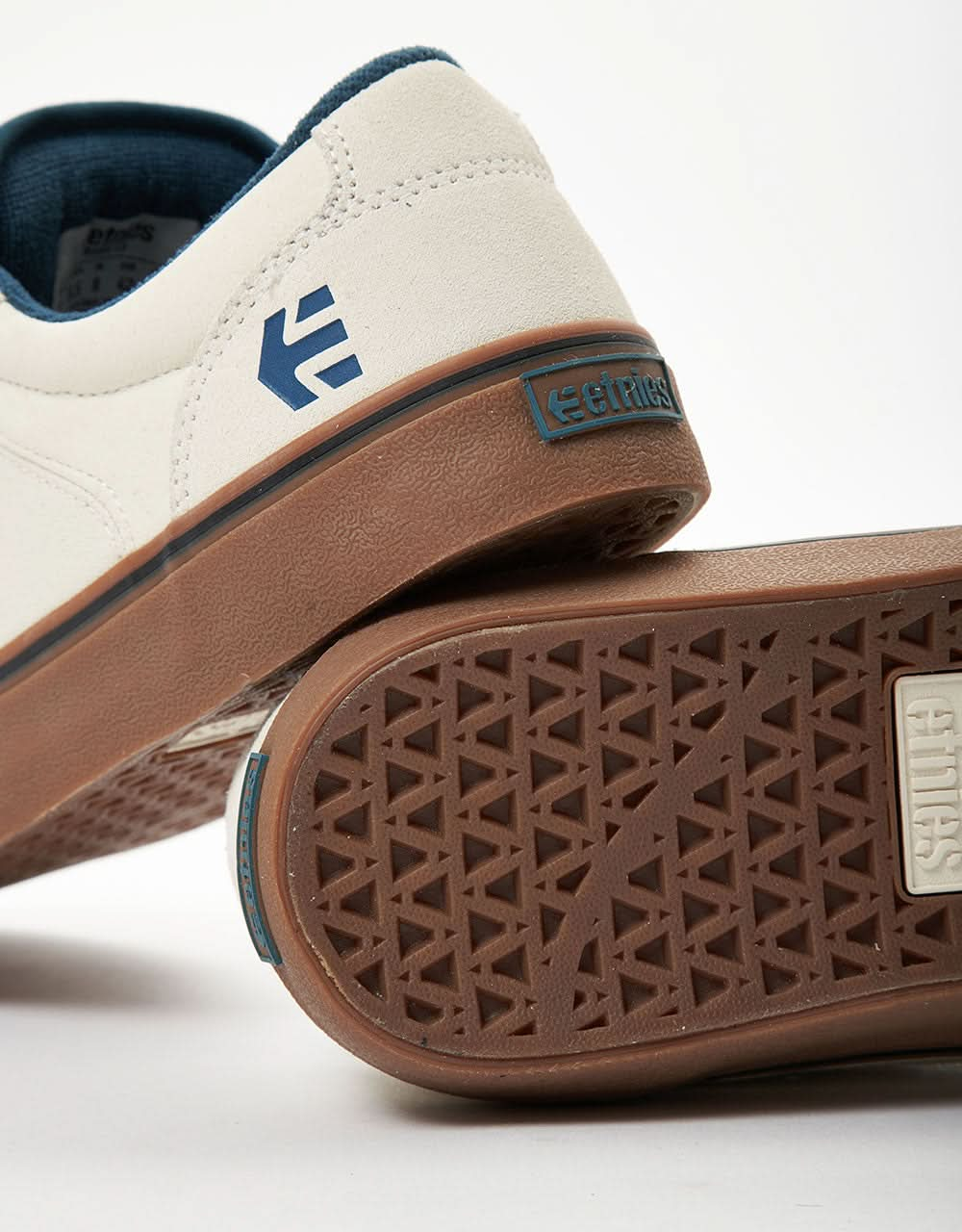 Etnies Barge LS Skate Shoes - White/Blue/Gum