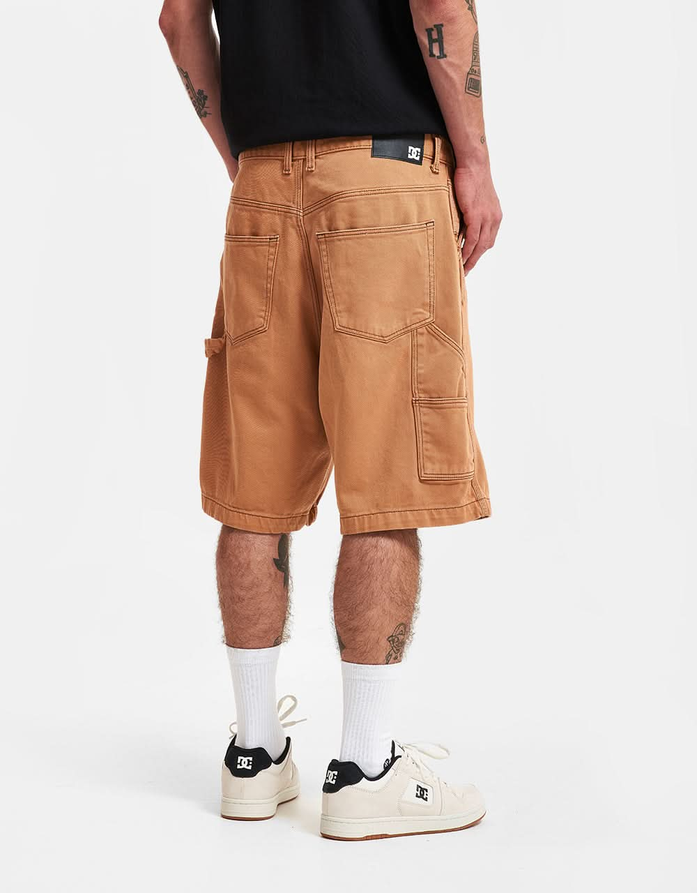 DC Carpenter Baggy Short – Braun überfärbt