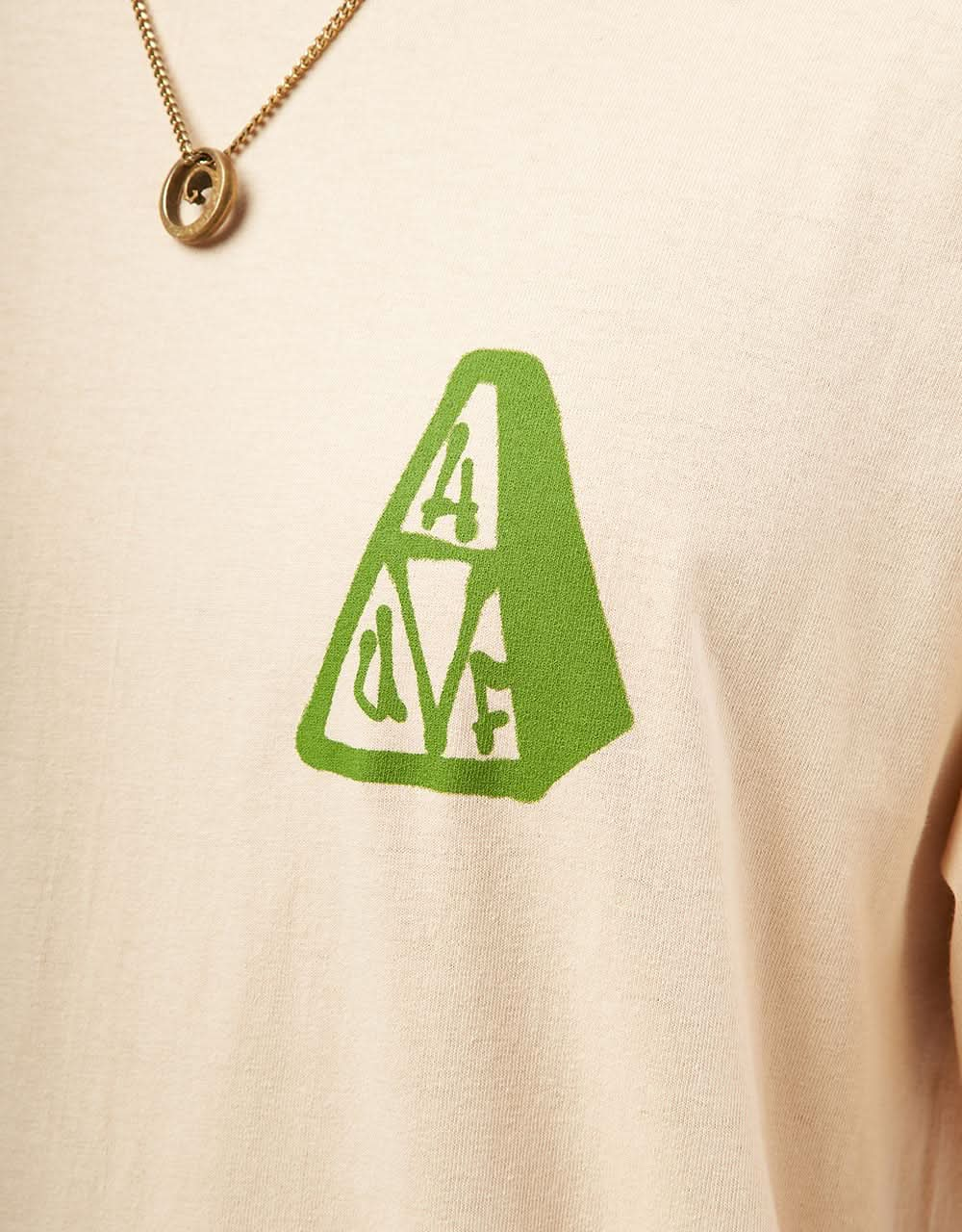 Camiseta HUF Triple Triangle Hallows - Trigo