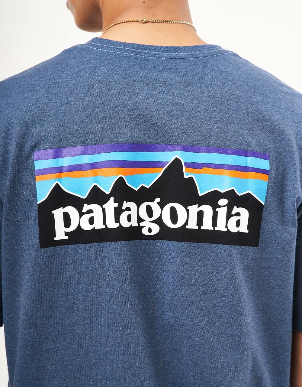 Camiseta Patagonia P-6 Logo Responsibili-Tee® - Azul utilitario