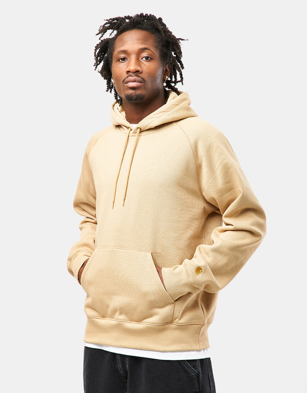 Carhartt WIP Chase Sweatshirt mit Kapuze – Zobel/Gold