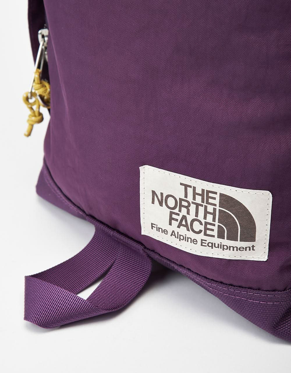 The North Face Berkeley Daypack - Black Currant Purple