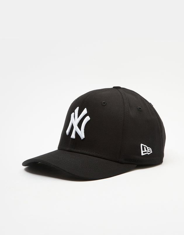 Cappellino snapback elasticizzato New Era 9Fifty® New York Yankees Team - Nero/Bianco