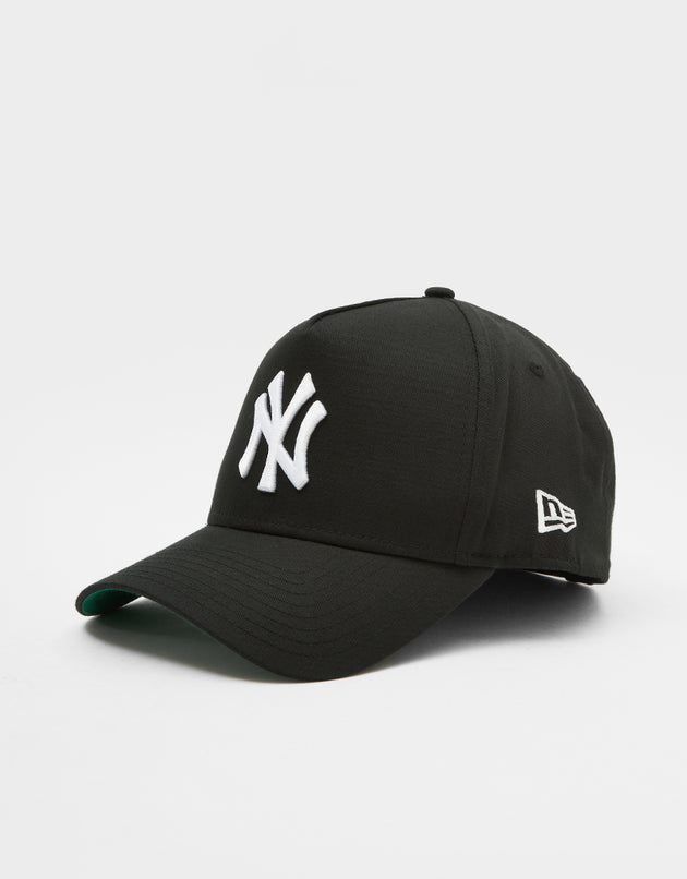 New Era 9Forty® New York Yankees Patch E-Frame-Kappe – Schwarz/Grau