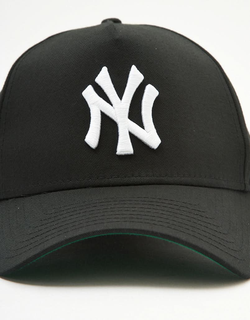 New Era 9Forty® New York Yankees Patch E-Frame Cap - Black/Grey