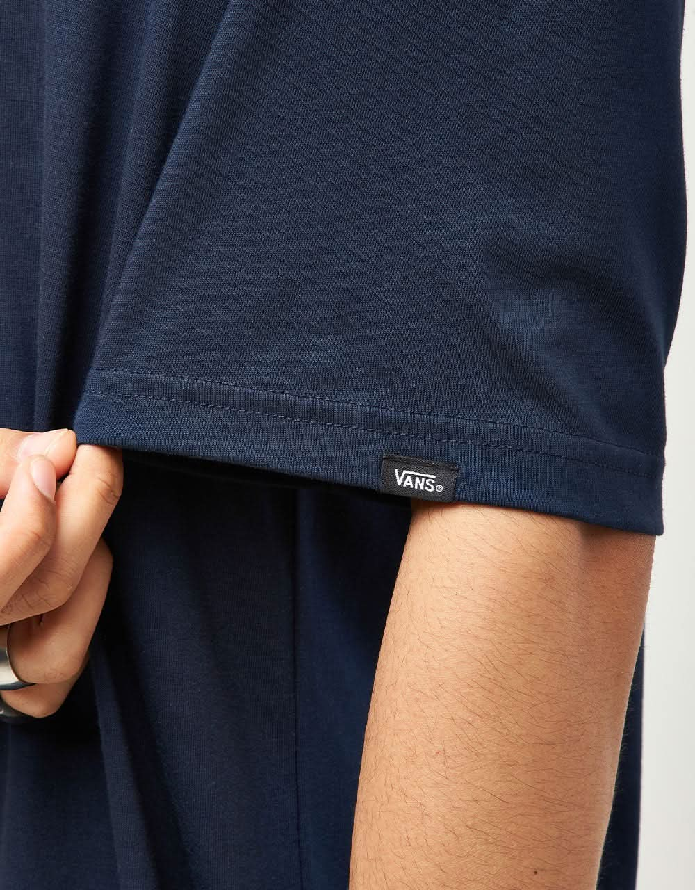 Vans Snaked Center Logo T-Shirt - Navy