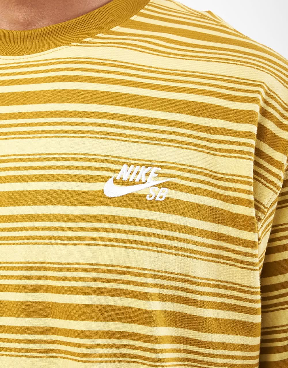 T-shirt a righe Nike SB M90 - Bronzine