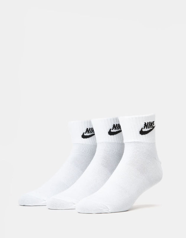 Nike Everyday Essential Ankle Socks - White/Black