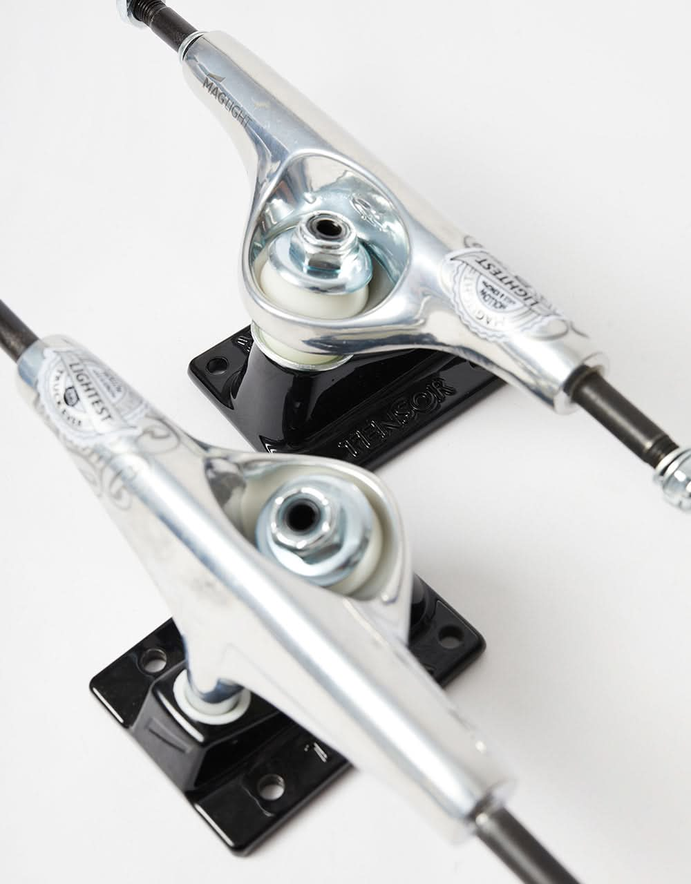 Tensor Mag Light Glossy 5.25 Skateboard Trucks - Silver