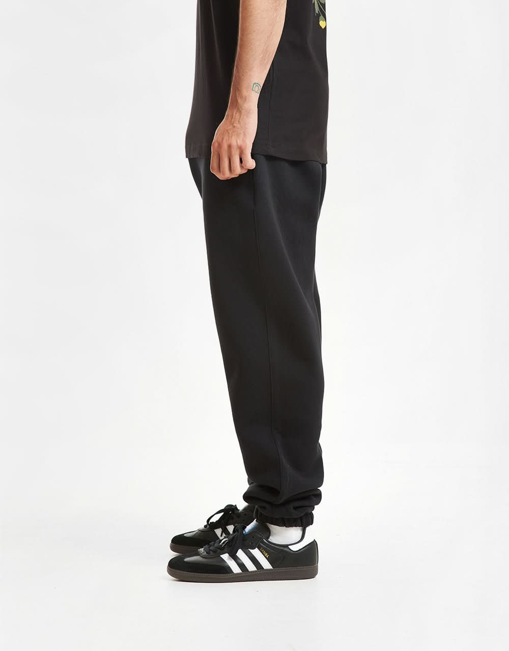 Route One Baggy Sweatpant - Black