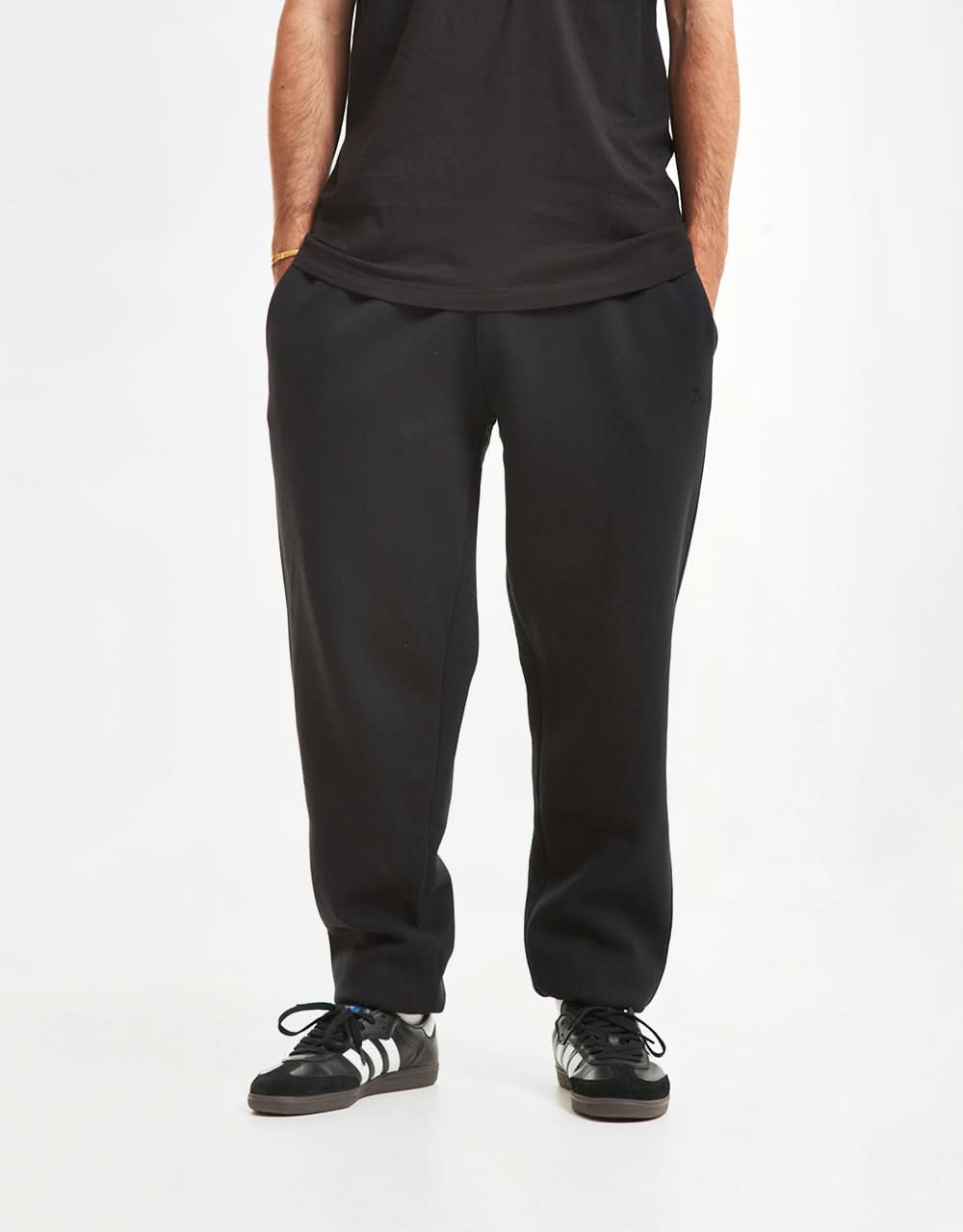 Route One Baggy Sweatpant - Black