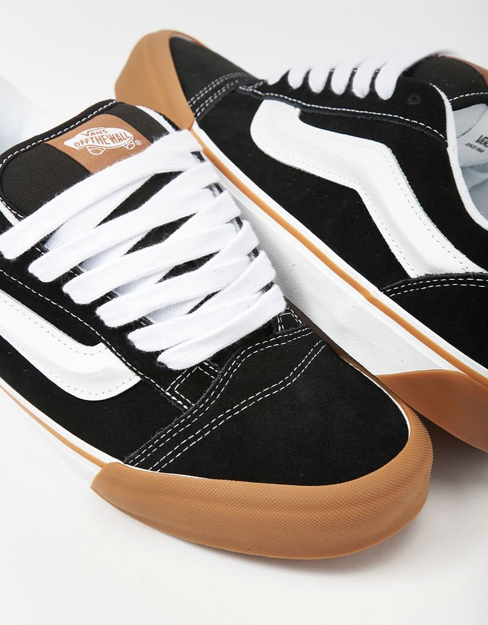 Vans Knu Skool Shoes - (Gum Bumper) Black