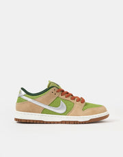 Nike SB 'Escargot' Dunk Low Pro WC zapatos de skate - Sésamo/Plata metálico-Pera-Abeto