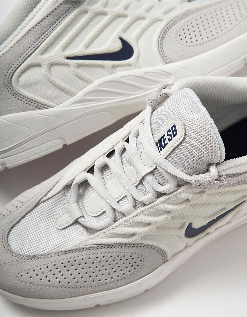 Nike SB Vertebrae Skate Shoes - Platinum Tint/Midnight Navy-Wolf Grey