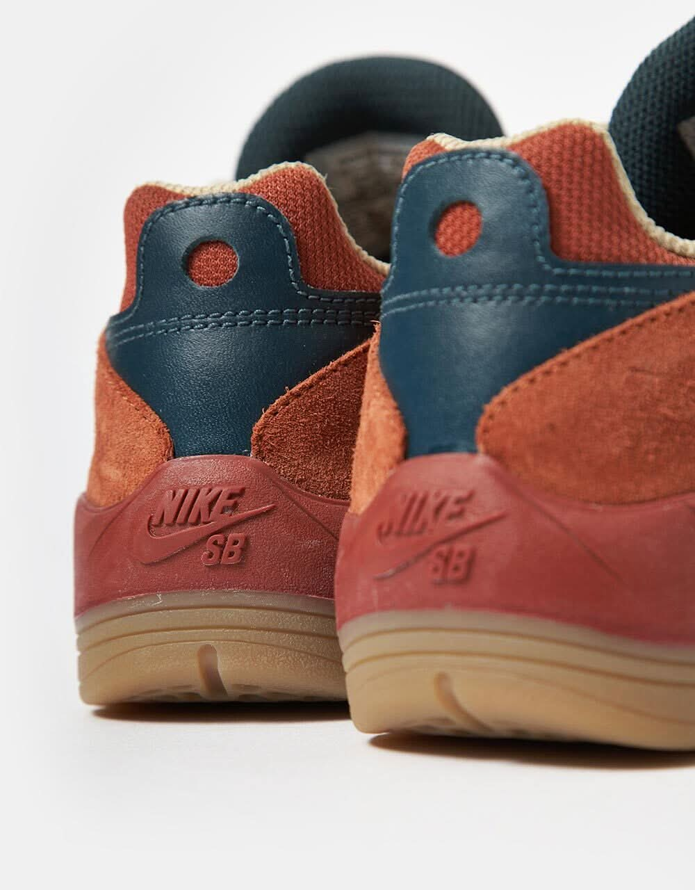 Nike SB Vertebrae TE Chaussures de skate - Russet foncé/Poire-Orange désert